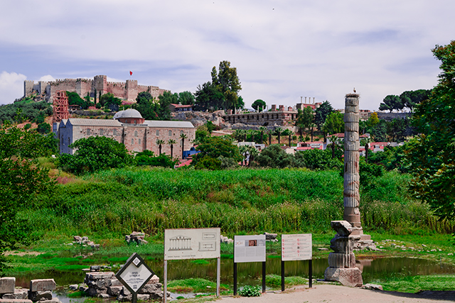 Efes'te Bulunan Artemis Tapınağı Dünyanın 7 Harikasından Biri