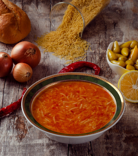 Domatesli Şehriye Çorbası 3